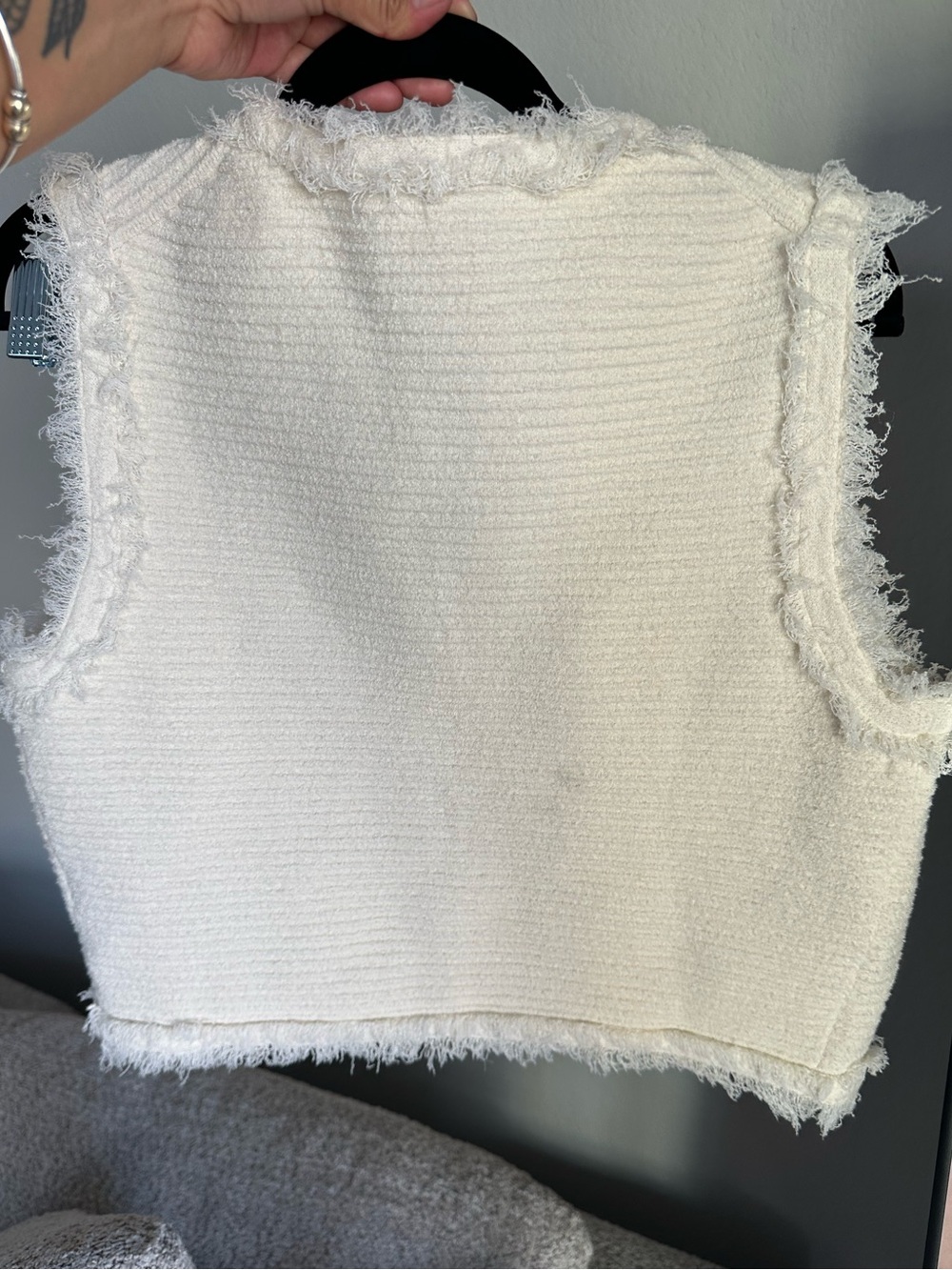 J. Crew Cream Ribbed Fringe Vest with Gold Buttons Size Small - Picture 3 of 5